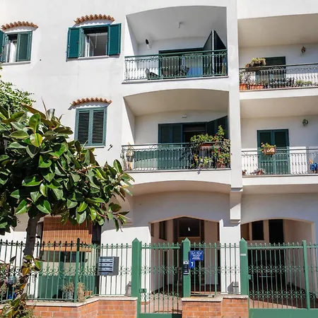 Sea View Deluxe Apartment